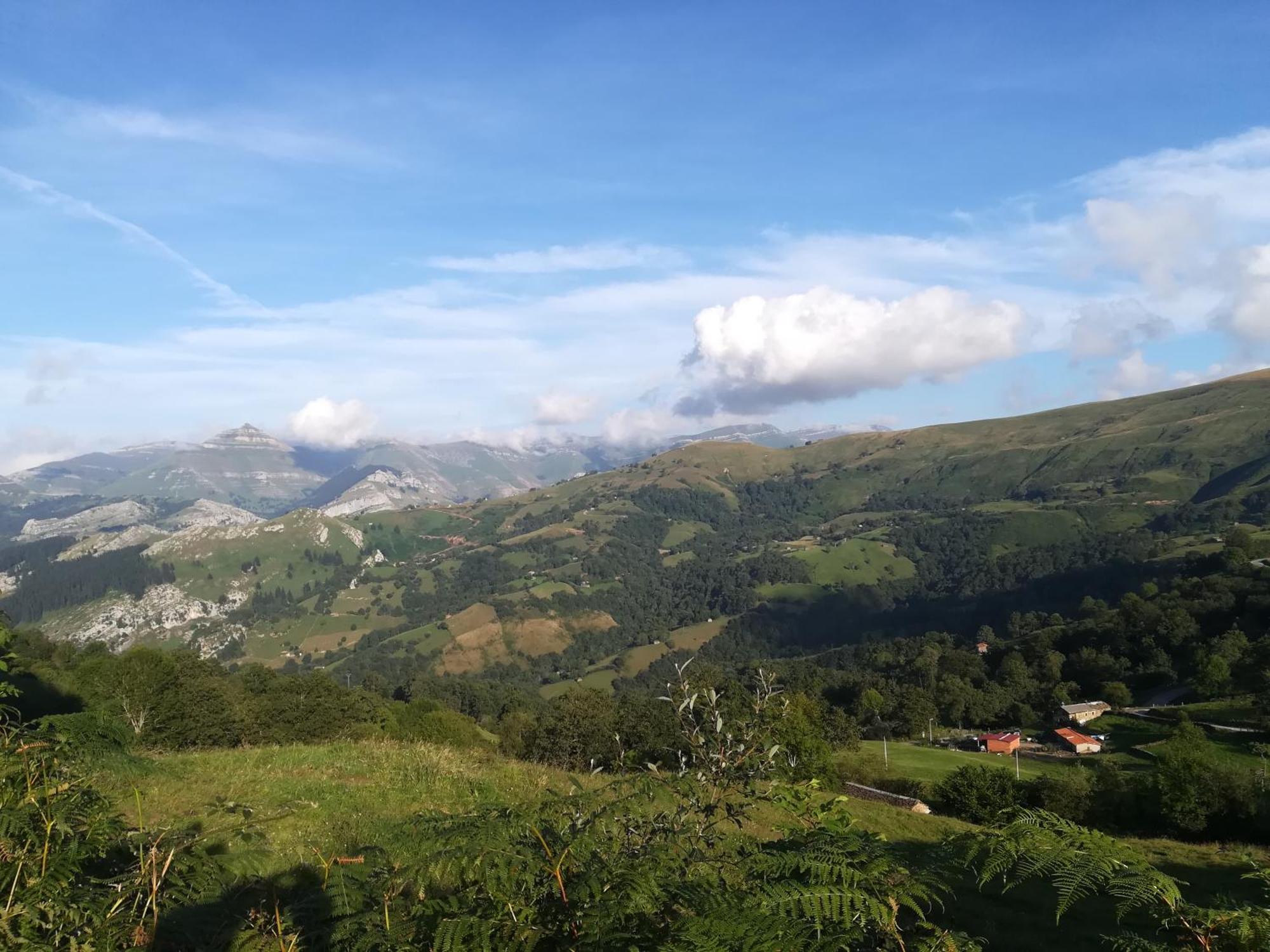 La Pasiega San Roque de Ríomiera Buitenkant foto